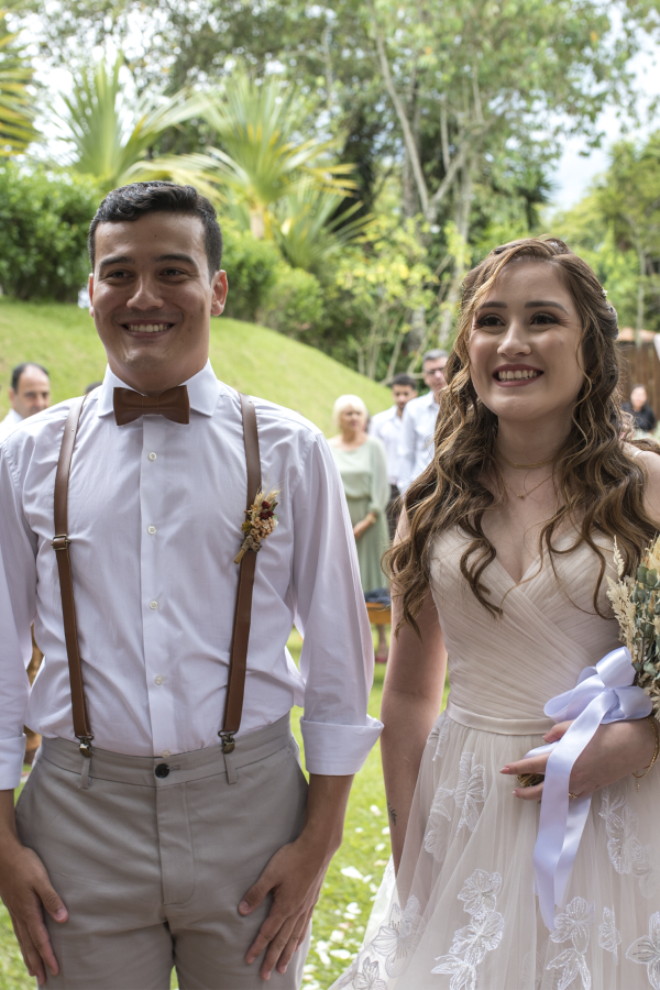 imagem casal sorrindo - TORRES Foto e Vídeo